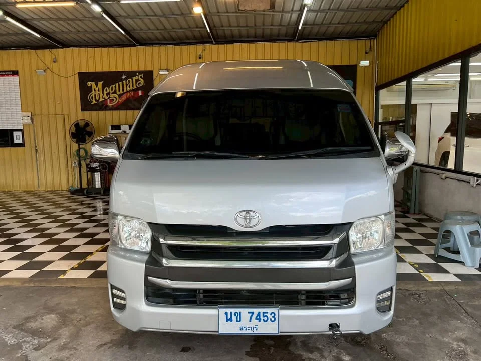 2009 Toyota Commuter V (H200) 3