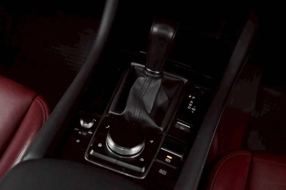 2020 Mazda 3 IV 3