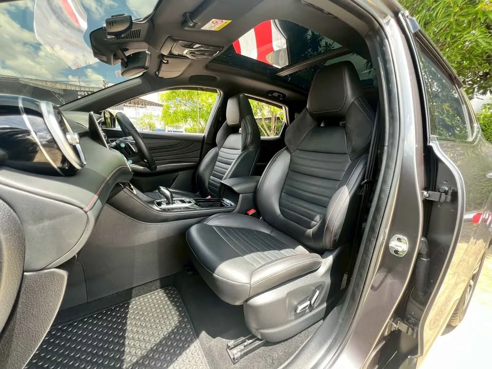 2022 MG HS 3