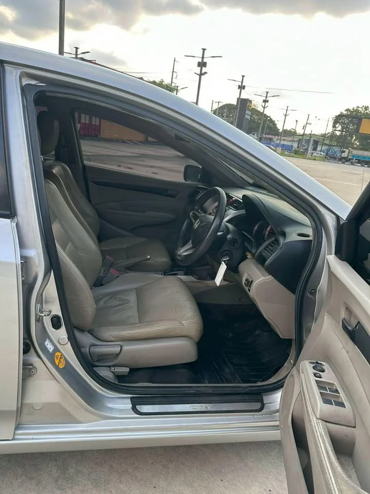 2009 Honda City V 3