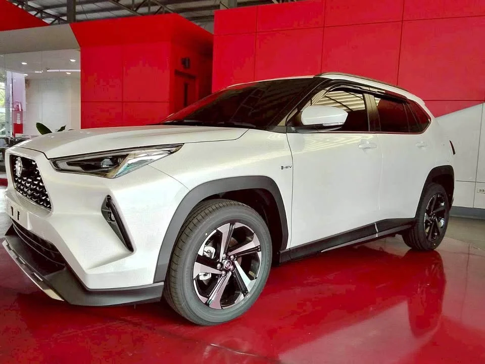 2026 Toyota Yaris Cross AC200 2