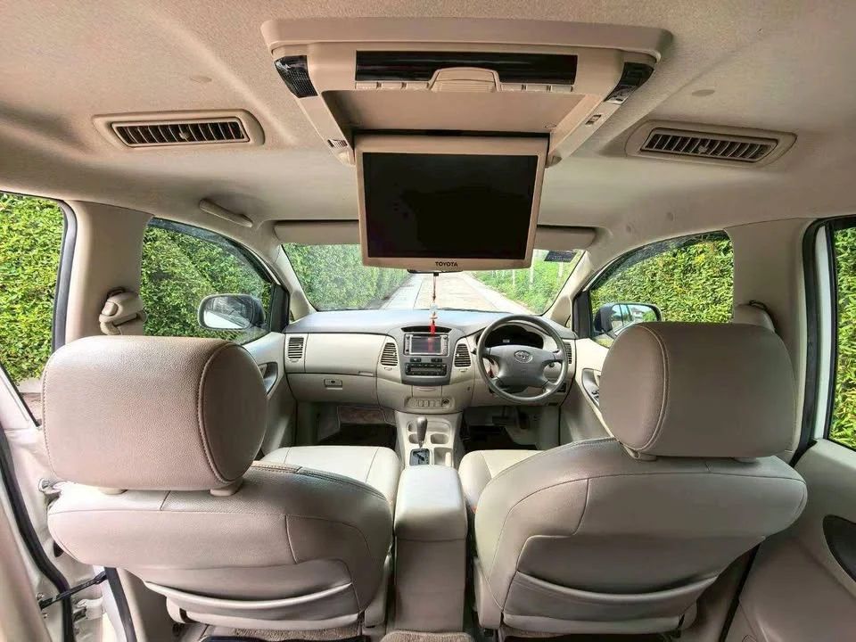 2010 Toyota Innova I 3