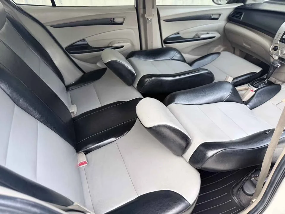 2010 Honda City V 3