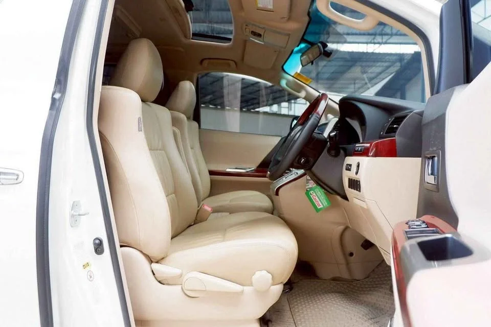2010 Toyota Alphard, Vellfire II (AH20) 3