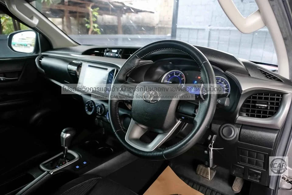 2020 Toyota Hilux VIII 3