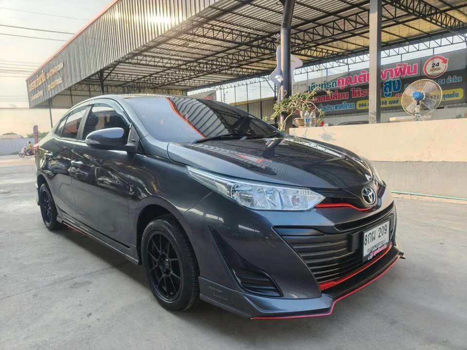 2019 Toyota Yaris ATIV III 3
