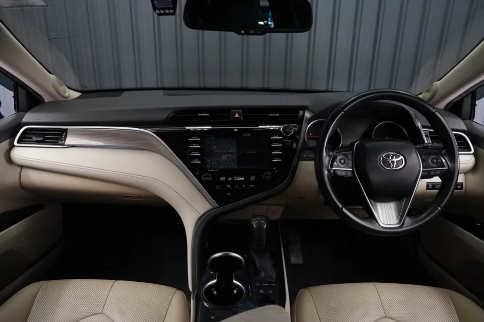 2021 Toyota Camry VIII (XV70) 3