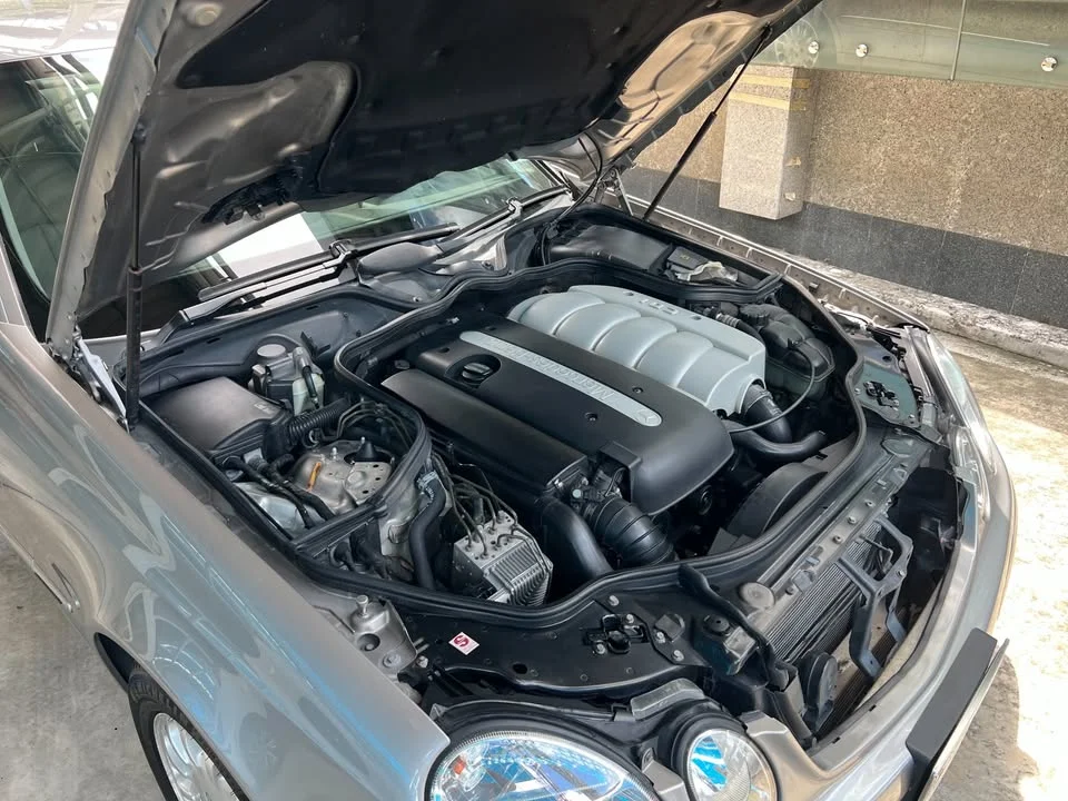 2003 Benz E-Class W211 3