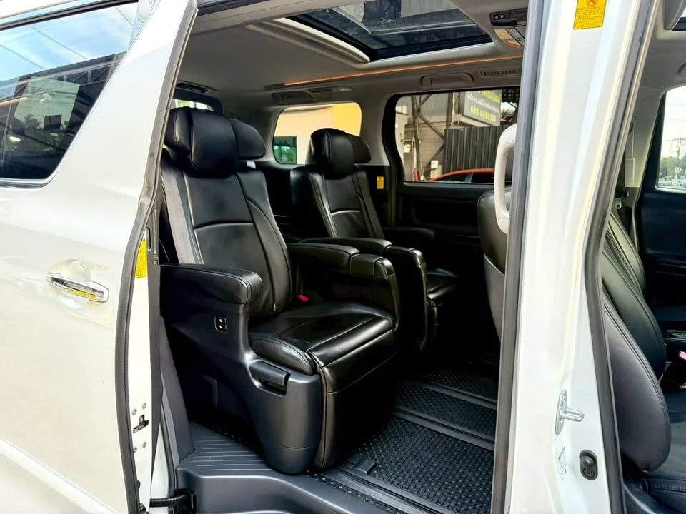 2013 Toyota Alphard, Vellfire II (AH20) 3