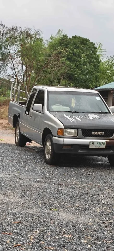 1994 Isuzu TFR III 2
