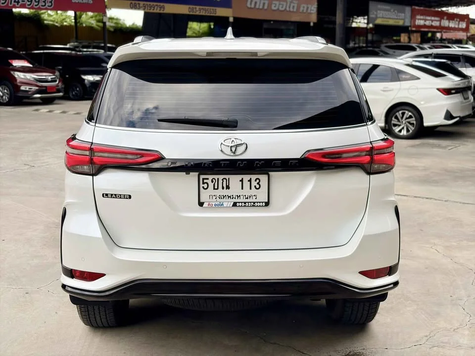 2023 Toyota Fortuner II 3