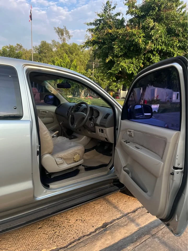 2007 Toyota Hilux VII 2