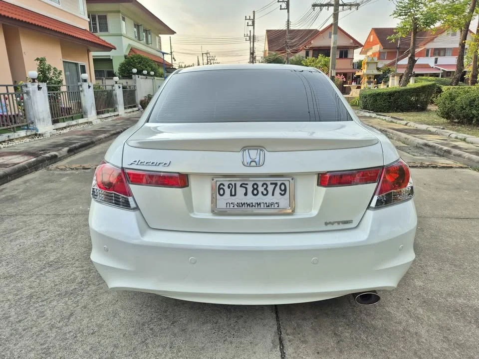2010 Honda Accord VIII 2