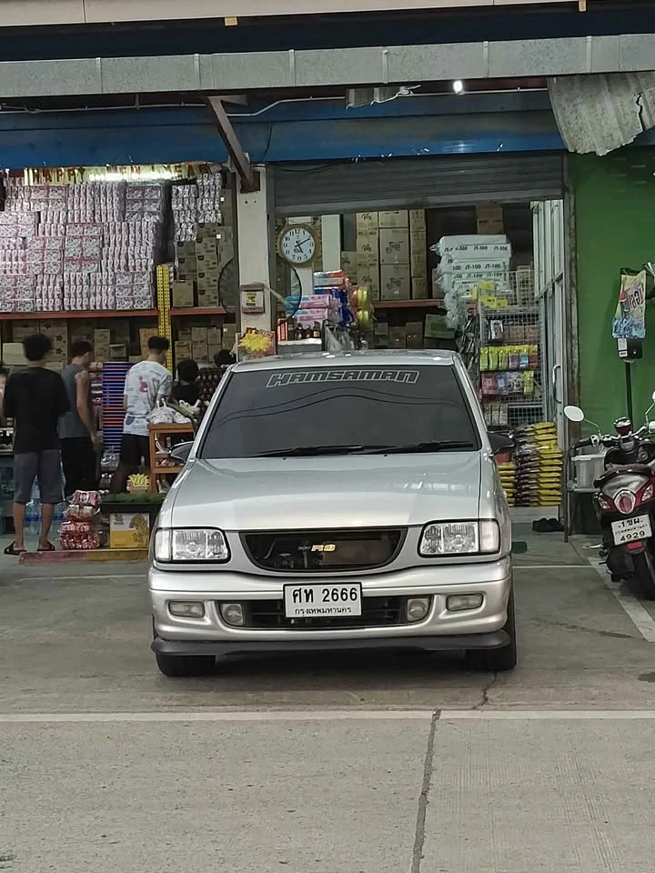 2001 Isuzu Faster Dragon Eyes III 3