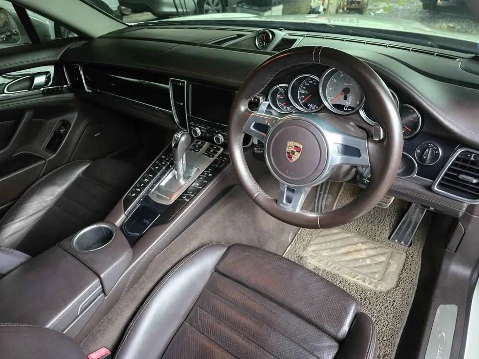 2012 Porsche Panamera I 2
