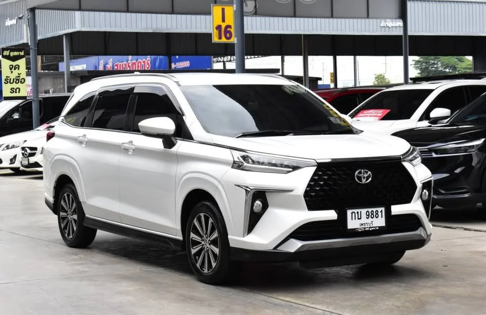 2022 Toyota Veloz III 2