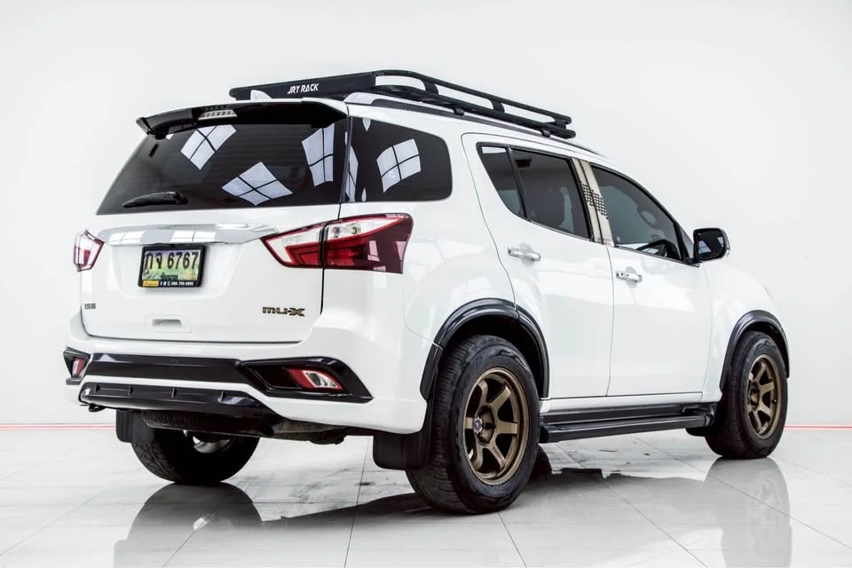 2019 Isuzu MU-X I 3