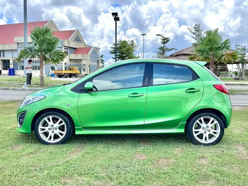 2012 Mazda 2 II 2