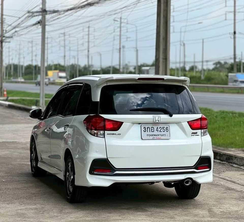 2014 Honda Mobilio II 2