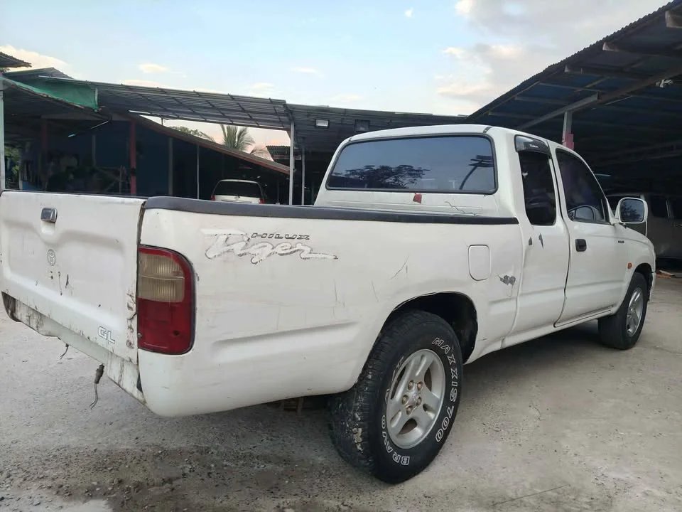 2027 Toyota Hilux Tiger VI 3