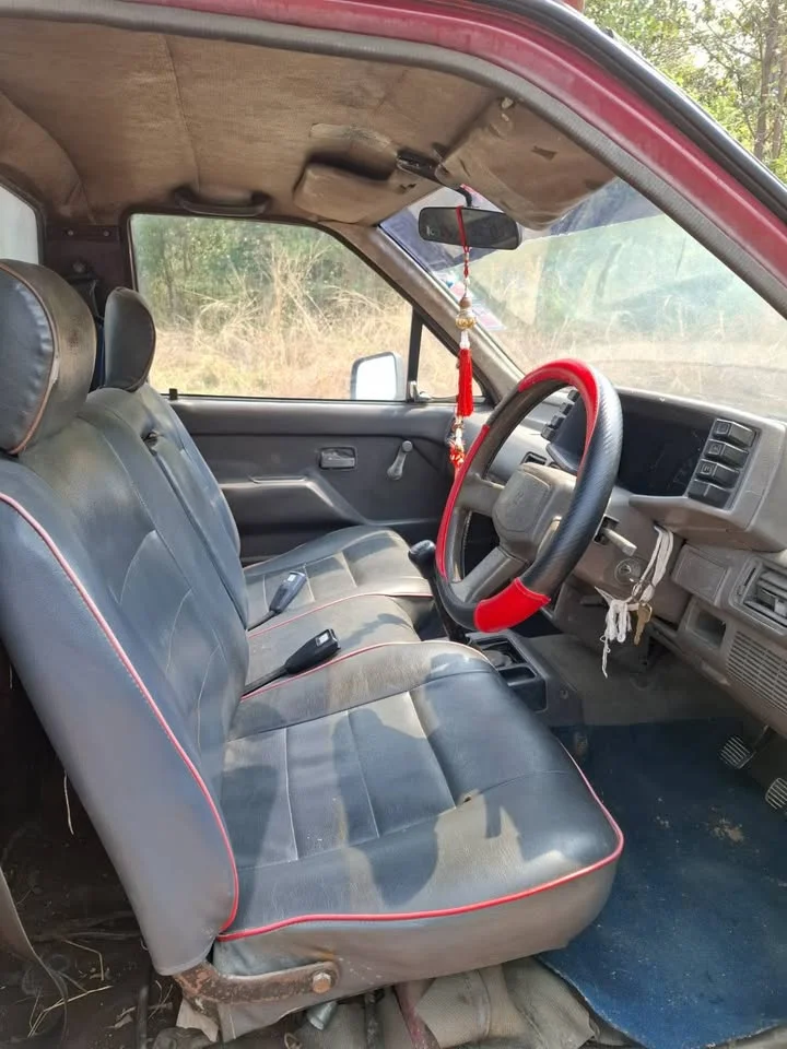 1990 Isuzu TFR III 3