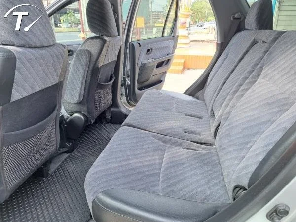2002 Honda CR-V II 2