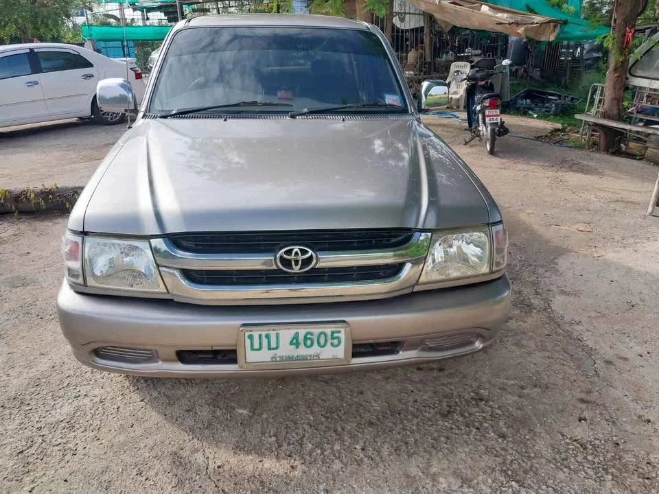 2004 Toyota Hilux Tiger VI 2
