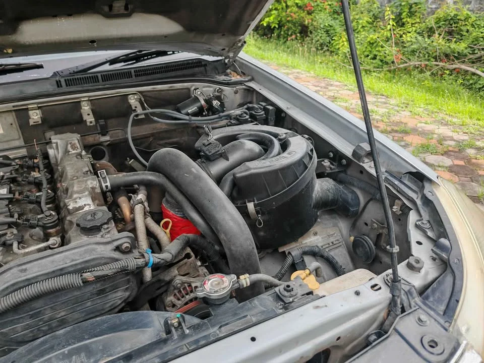 2010 Ford Everest I 3