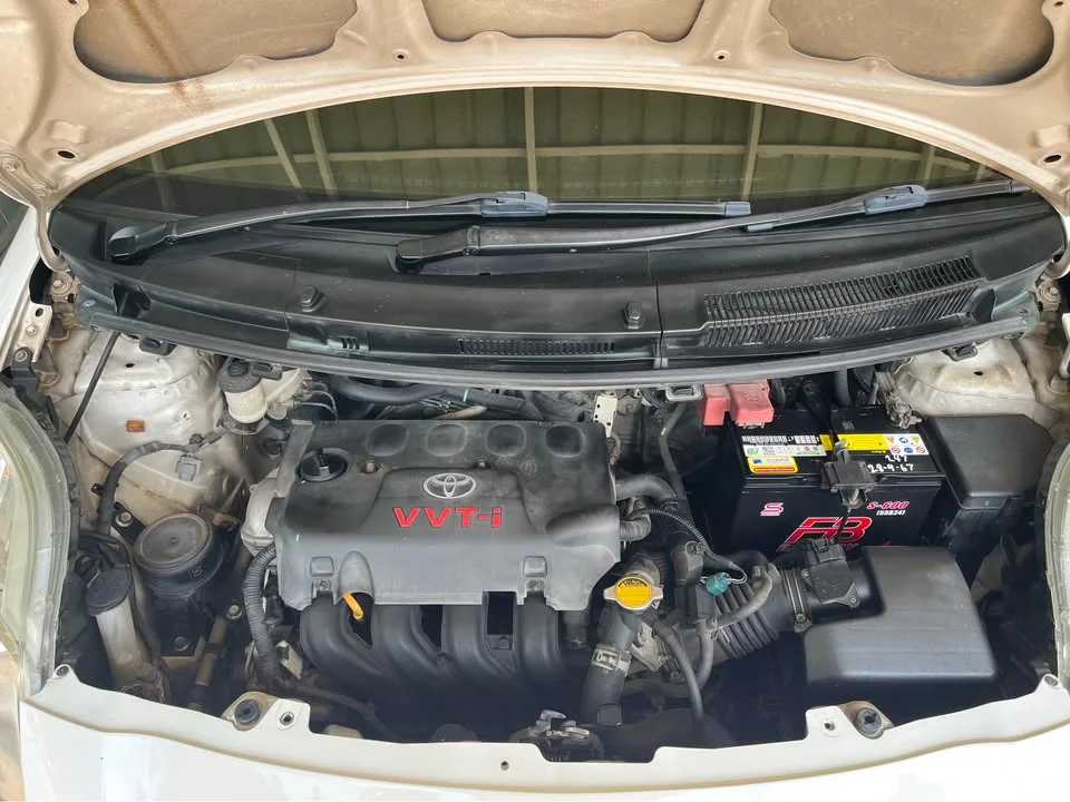 2008 Toyota Yaris II 2