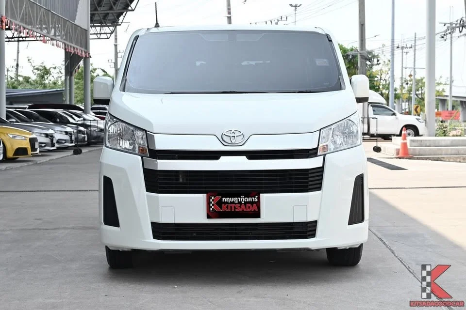 2022 Toyota HiAce VI (H300) 3