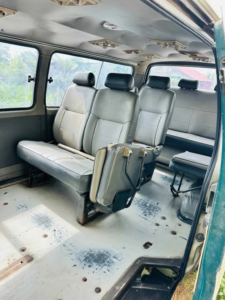 2001 Toyota Commuter IV (H100) 3