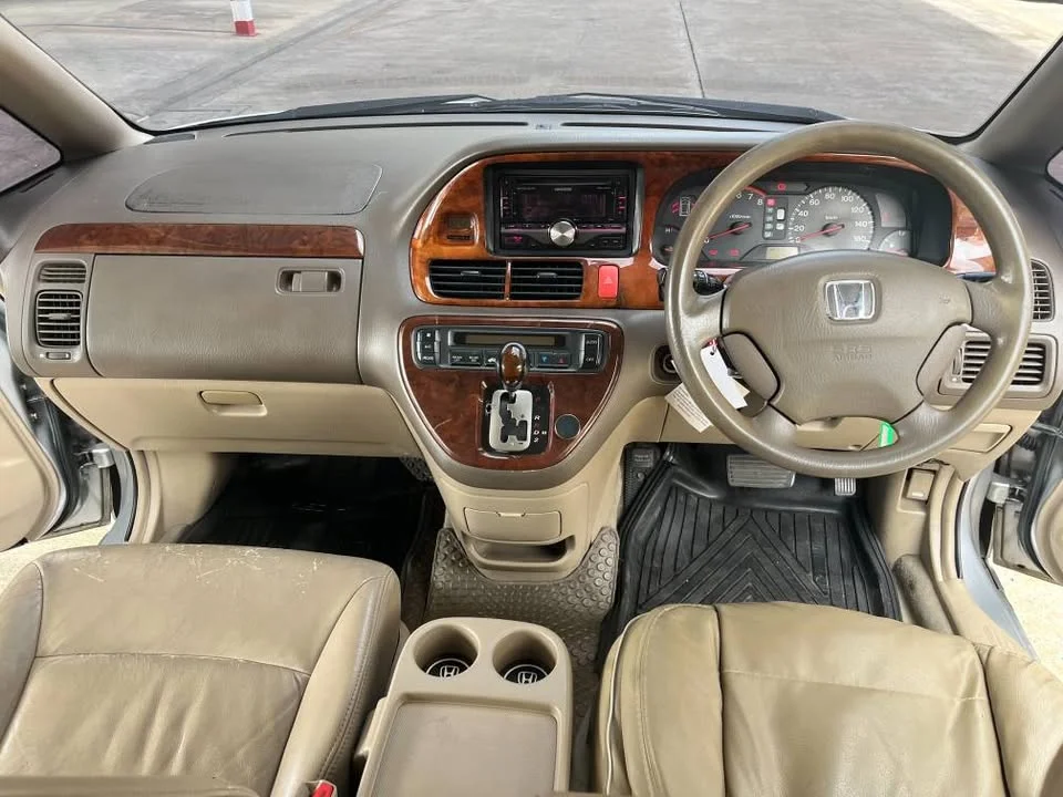 2000 Honda Odyssey II 2