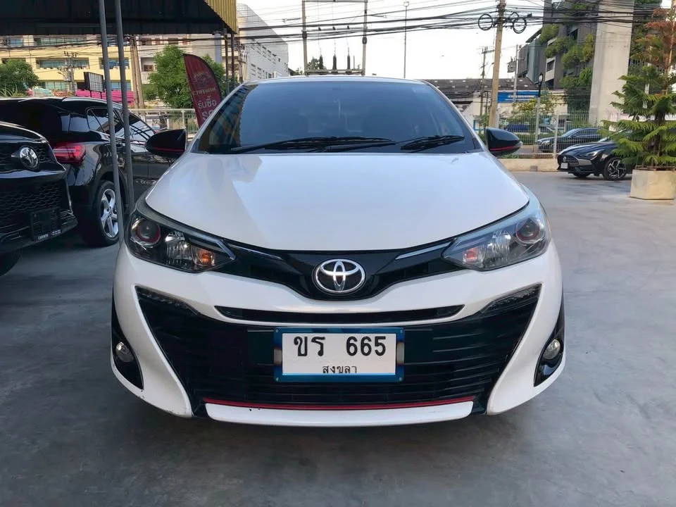 2018 Toyota Yaris ATIV III 2