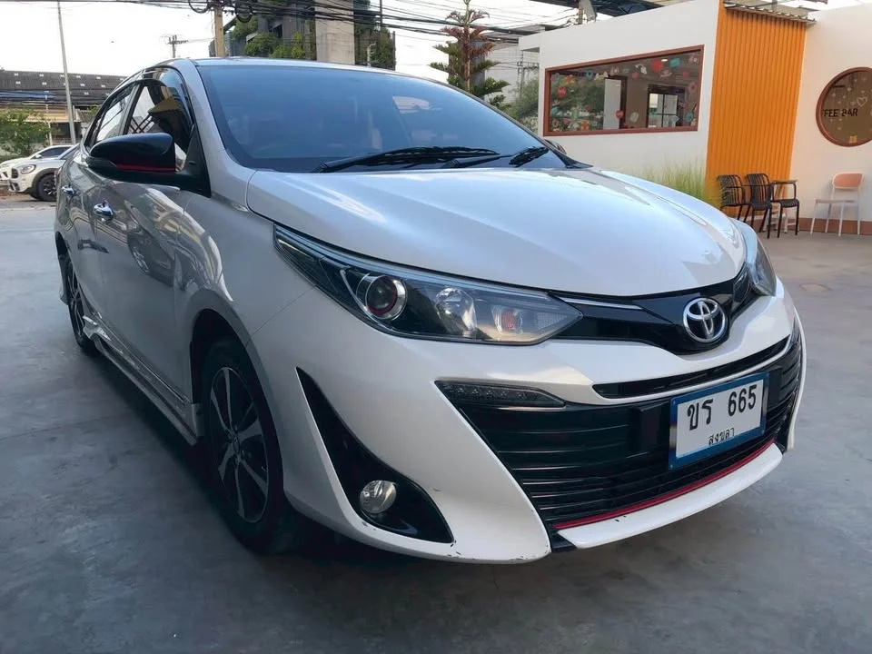 2018 Toyota Yaris ATIV III 3