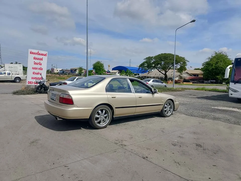 1996 Honda Accord V 3