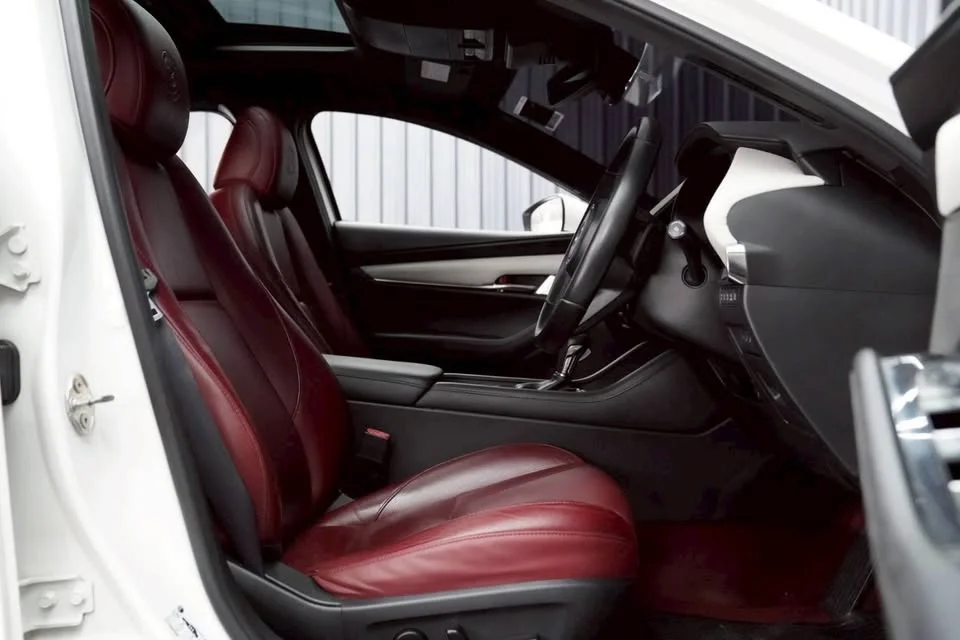 2020 Mazda 3 IV 3