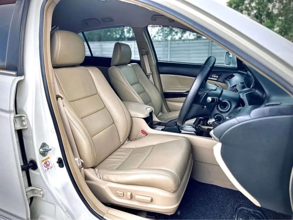 2009 Honda Accord VIII 3