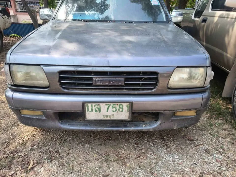 2007 Isuzu TFR III 3