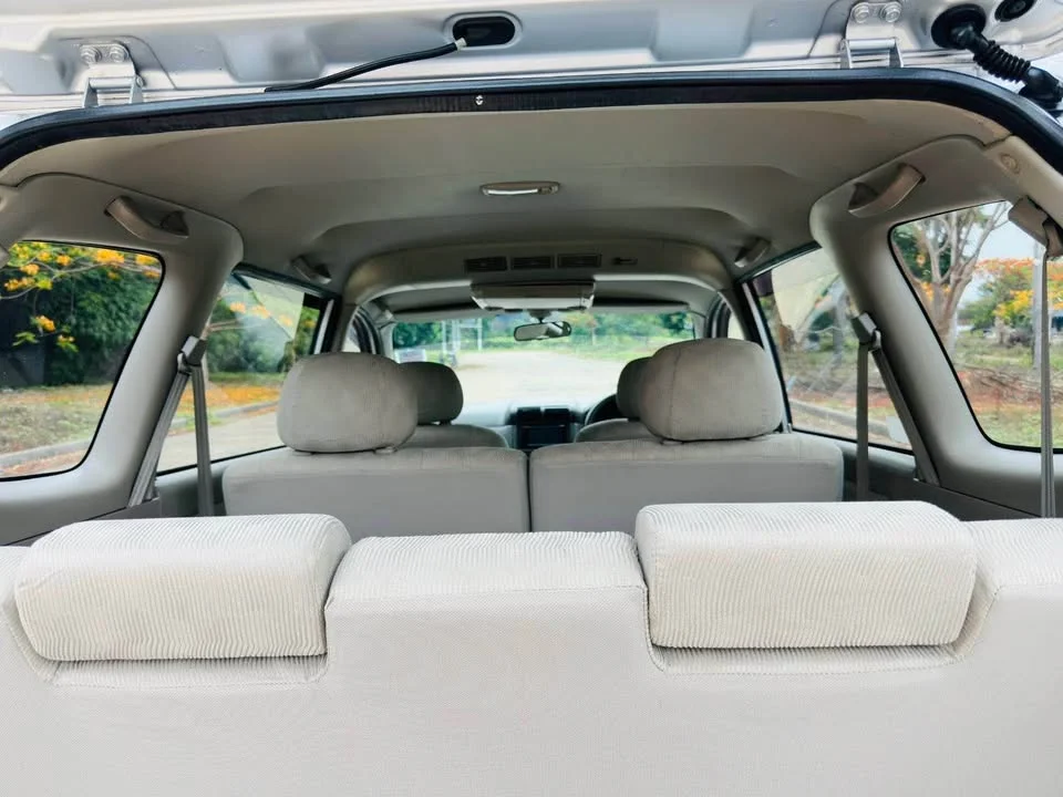 2010 Toyota Avanza I 3