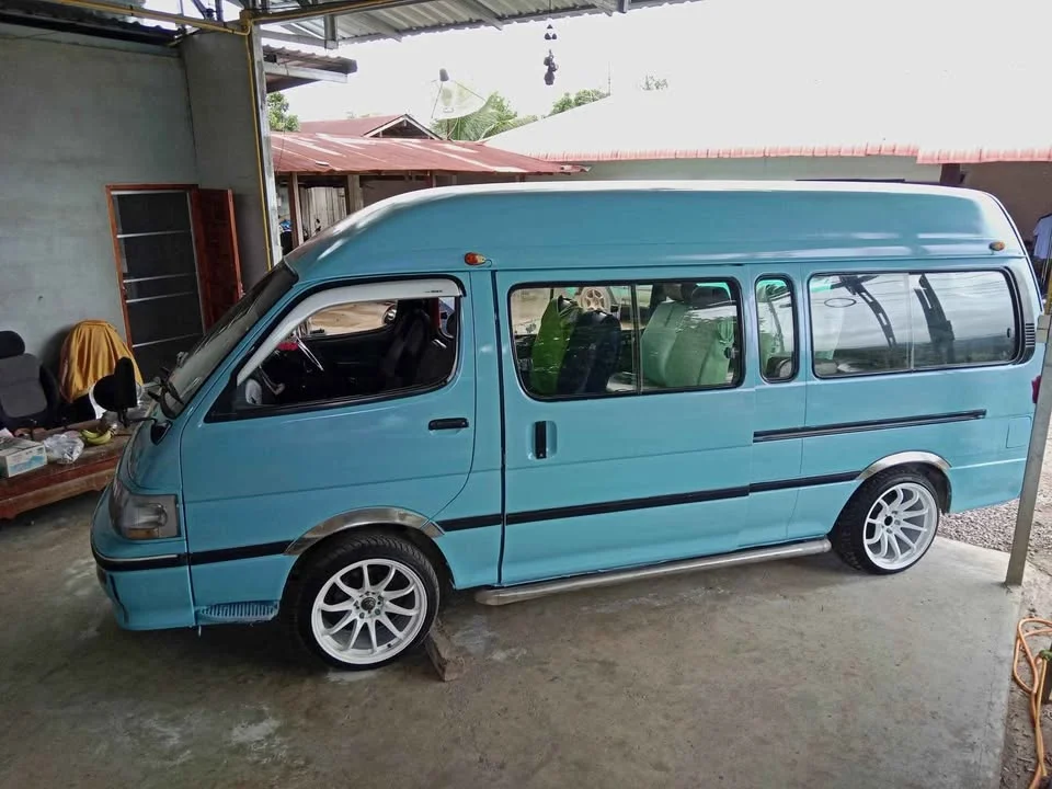 1996 Toyota Commuter IV (H100) 3
