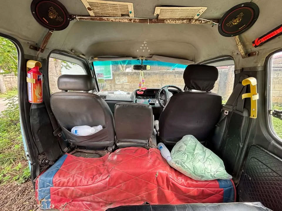 1996 Toyota Commuter IV (H100) 2