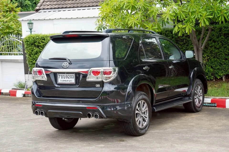2013 Toyota Fortuner I 3
