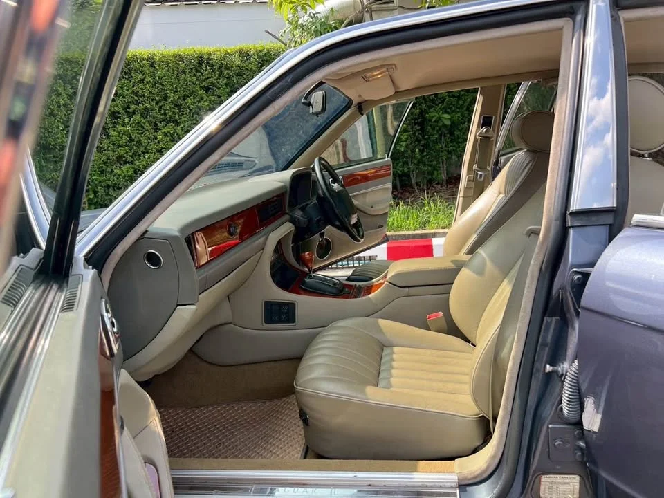 1993 Jaguar XJ XJ40 3