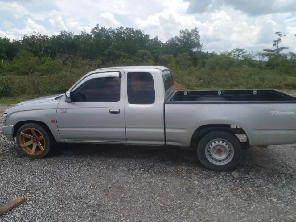 Toyota Hilux Tiger VI 2