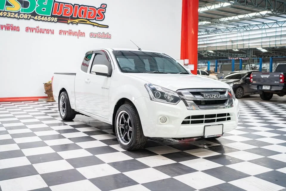 2017 Isuzu D-Max II (RT) 3