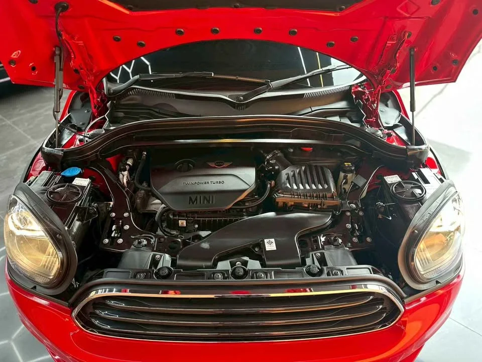 2017 Mini Countryman II 2