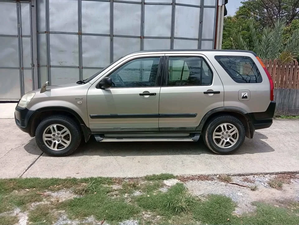 2002 Honda CR-V II 2