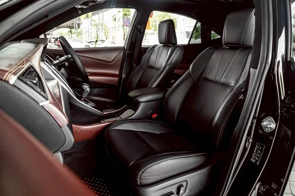 2016 Toyota Harrier III 2