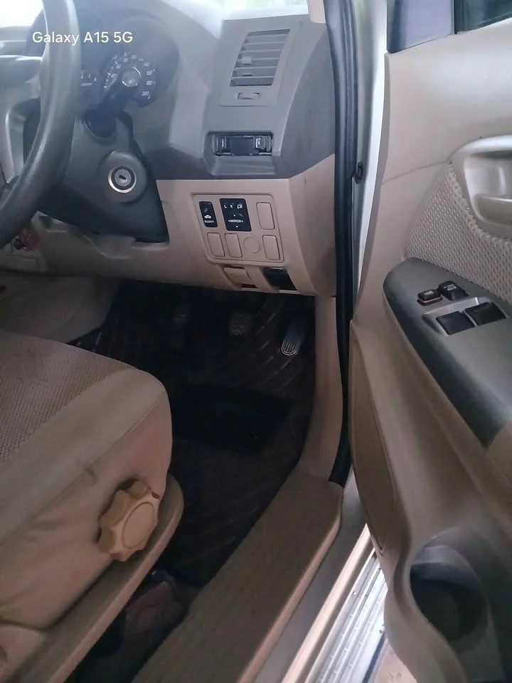 2013 Toyota Hilux VII 2