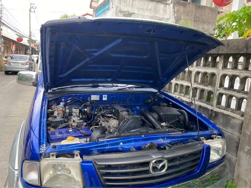 2003 Mazda 2500 Fighter V 2